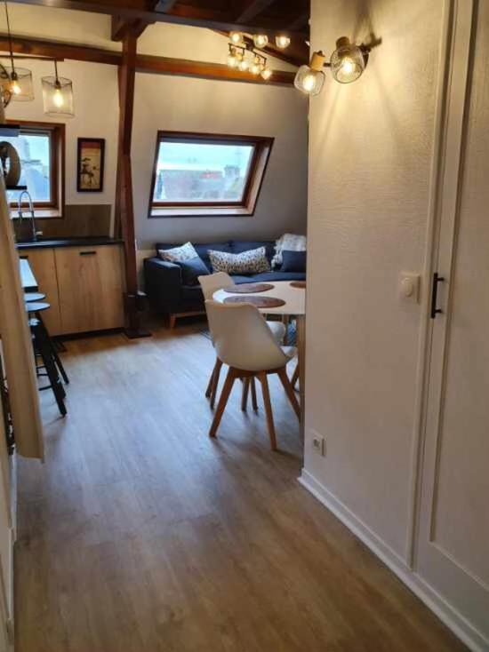 Bel Appartement Ensoleille En Ville Pont-Évêque Dış mekan fotoğraf